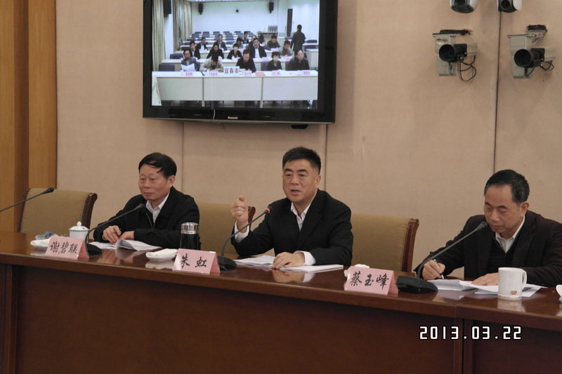 江西省副省長朱虹：政府網(wǎng)站要以服務(wù)民眾為宗旨