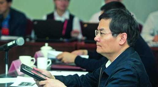 廣東省委常委、常務(wù)副省長(zhǎng)徐少華