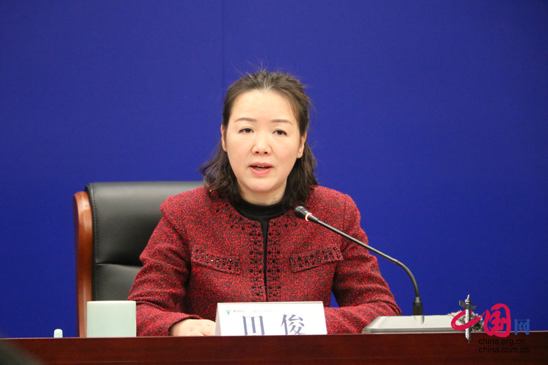 衢州市人民政府副市長田俊通報了項目中期進展情況