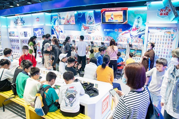 環(huán)游嘉年華華立潮品店.jpg 環(huán)游嘉年華華立潮品店.jpg