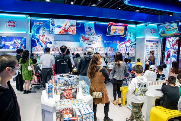 環(huán)游嘉年華華立潮品店.jpg 環(huán)游嘉年華華立潮品店.jpg