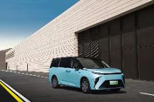 哪些車免購置稅又高質(zhì)？上汽大通 大家MIFA9是現(xiàn)代家庭的不二之選