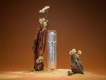 無懼歲月，重煥光彩丨奕昀謐齡精華露還原自然好肌膚