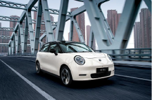 釔為3內(nèi)置15.6英寸大屏 超長(zhǎng)續(xù)航505km