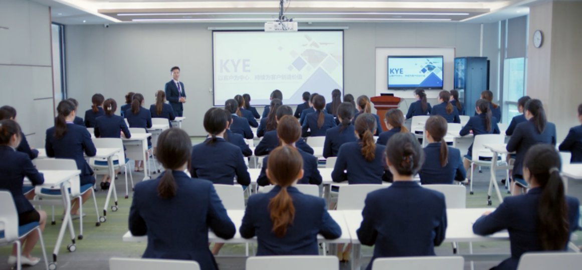 跨越速運(yùn)集團(tuán)董事長打造引才聚才“強(qiáng)磁場(chǎng)”，構(gòu)建留才愛才“生態(tài)圈”