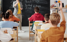 東寶床墊用“芯”呵護(hù)教師的睡眠健康