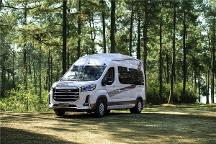 愜意城市露營(yíng)更需好車相伴！上汽大通MAXUS旅行家V100與福特房車，誰(shuí)更出色？