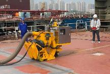 國內(nèi)首臺套“甲板拋丸機器人”通過實船分段試驗