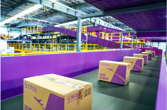 跨越速運(yùn)的老板是誰(shuí)？董事長(zhǎng)胡海建為何要發(fā)展科技物流？