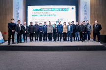 中國機(jī)甲之父孫世前攜“航母機(jī)甲《大勝號(hào)》”亮相航天國際科幻季